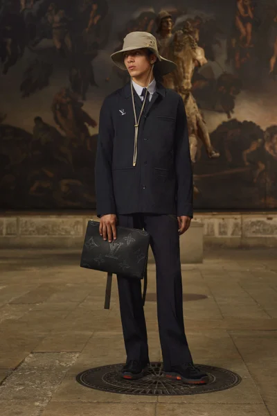 Look 23